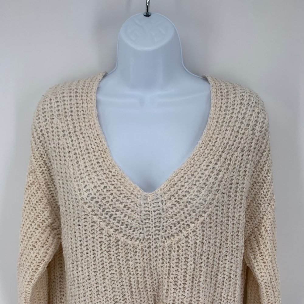 A New Day NWT Women's Cream V-Neck Knit Pullover Sweater Size Extra Small - Picture 2 of 6